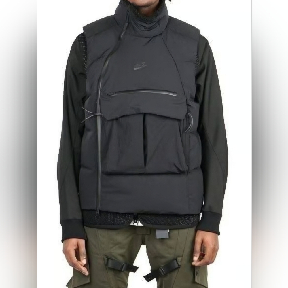 *NWOT Nike Sportswear Tech Pack Synthetic-Fill Gilet Vest 